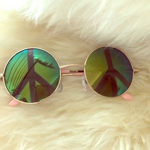 Round Peace-Sign Sunglasses